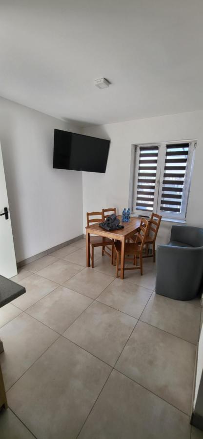 M Apartment *